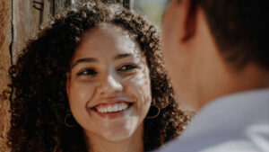 The Quiet Confidence That Makes Someone Undeniably Attractive